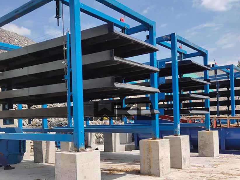 Multi-deck Shaking Table